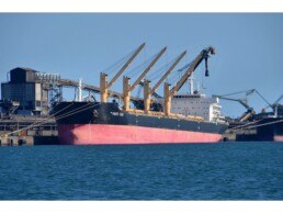 Photo: https://commons.wikimedia.org/wiki/File:Richards_Bay_Coal_Terminal_(RBCT).jpg